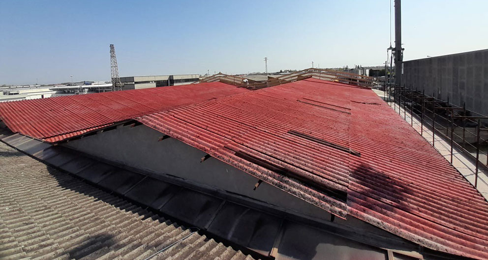 Immagine del tetto con eternit